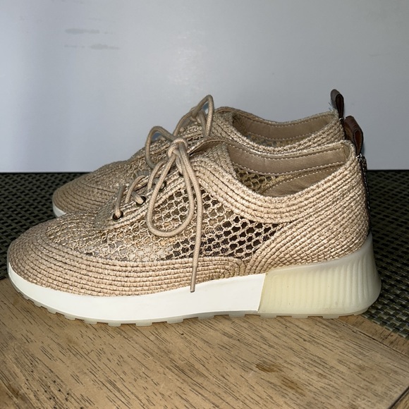 LIK NEW! Sam Edelman Delma Raffia Sneakers - Picture 3 of 11